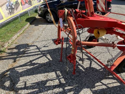 [3600-6765392-3.jpg]