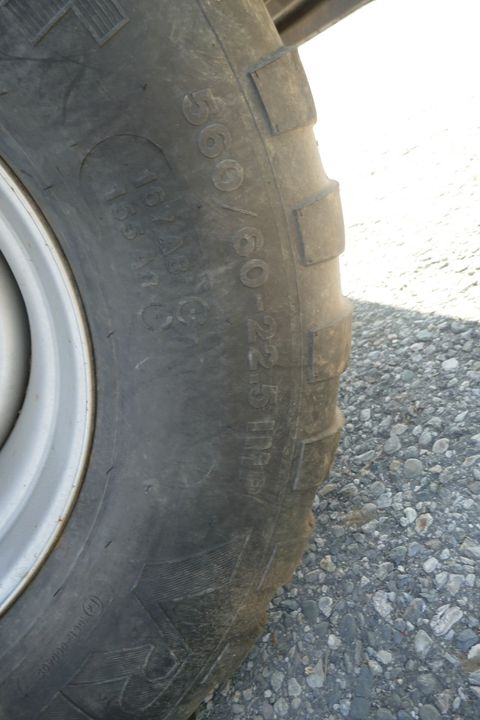 [3600-6765595-4.jpg]