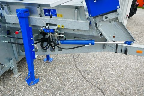 [3600-6765889-5.jpg]