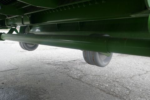 [3600-6765940-11.jpg]