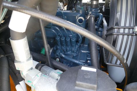 [3600-6769358-3.jpg]