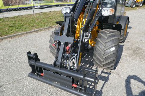 [3600-6769358-9.jpg]