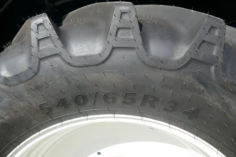 [3600-6781500-6.jpg]