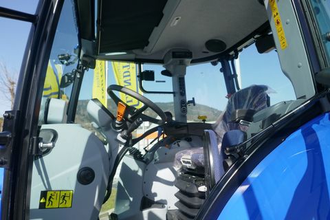 [3600-6781500-9.jpg]