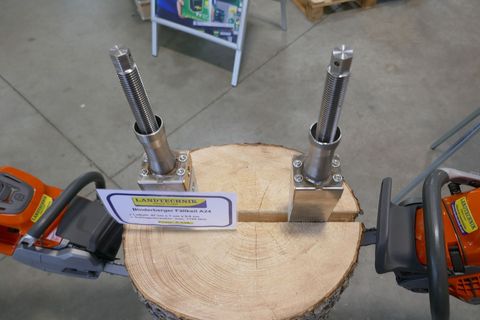 [3600-6835375-0.jpg]