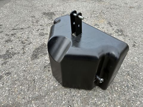 [3600-6870751-3.jpg]