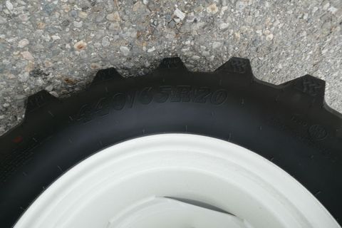 [3600-6887515-6.jpg]