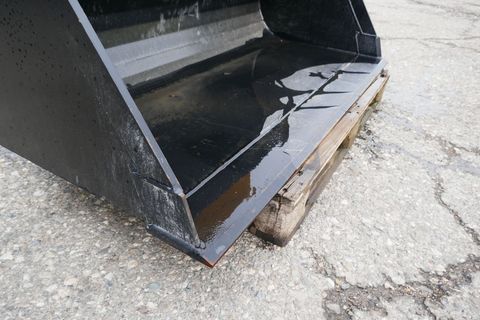 [3600-6925906-5.jpg]