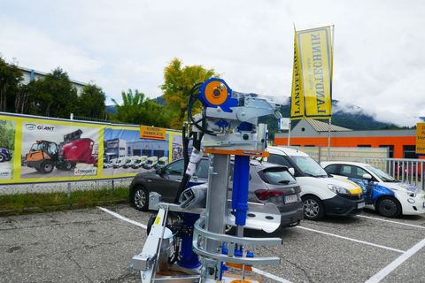 [3600-7058427-8.jpg]