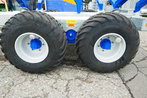 [3600-7058469-4.jpg]