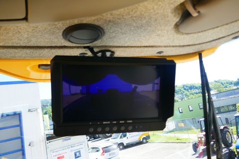 [3600-7107114-10.jpg]