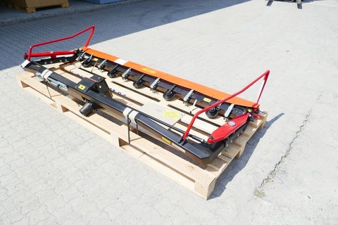 [3600-7117851-6.jpg]