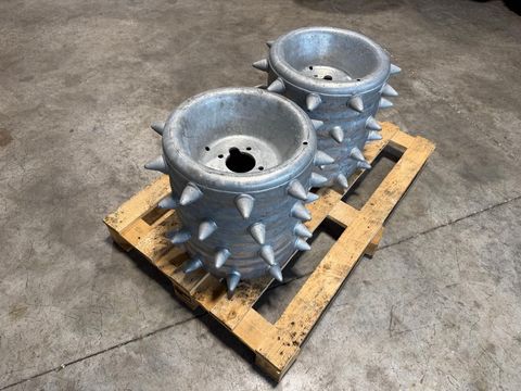 [3600-7128809-2.jpg]