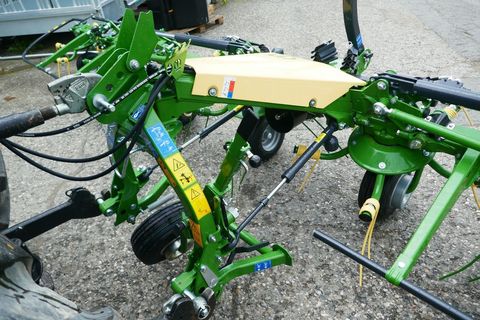 [3600-7128970-7.jpg]