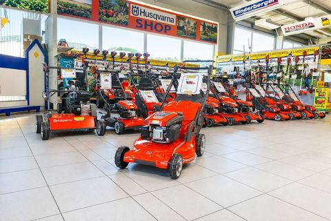 [3600-7136763-7.jpg]