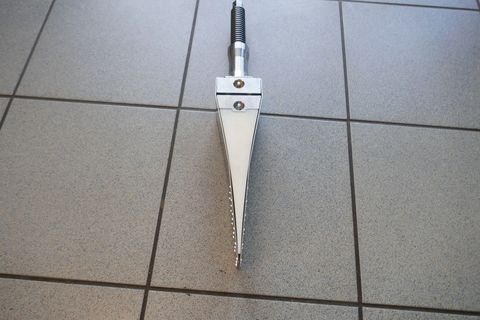 [3600-7198616-3.jpg]