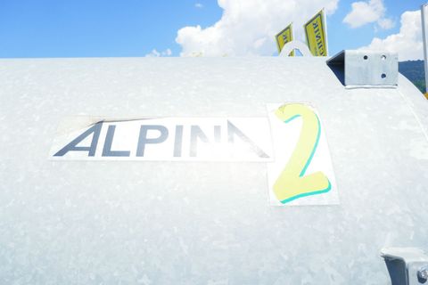 [3600-7297912-2.jpg]
