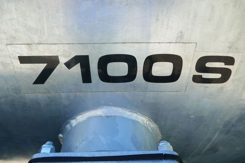 [3600-7297912-6.jpg]