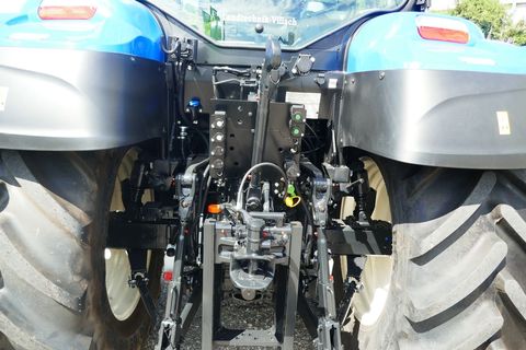 [3600-7306825-4.jpg]