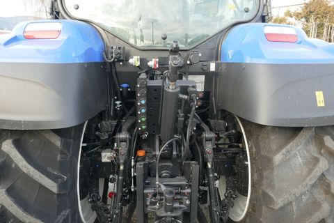 [3600-7315930-5.jpg]