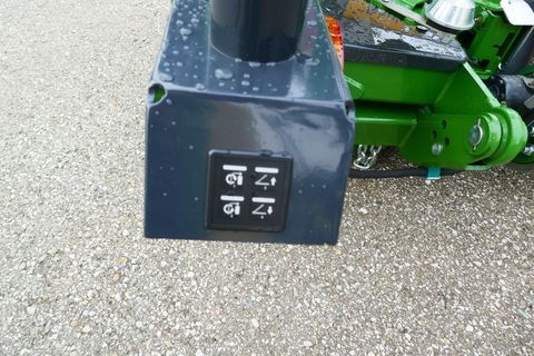 [3600-7341518-9.jpg]