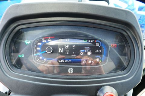 [3600-7341853-14.jpg]