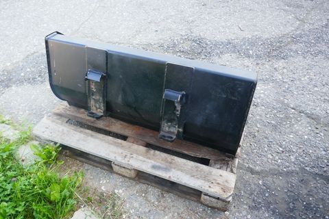 [3600-7384002-0.jpg]