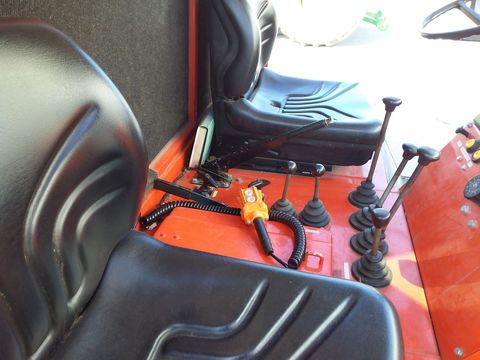 [3606-5287799-2.jpg]