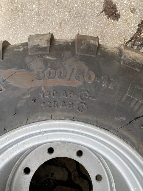 [3886-5942412-2.jpg]