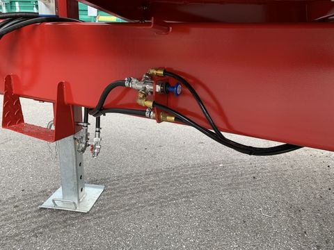 [3944-4374278-12.jpg]