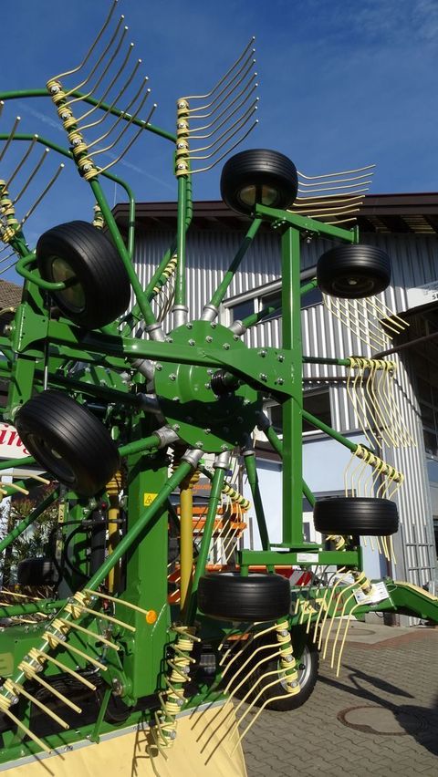 [4079-2881066-7.jpg]