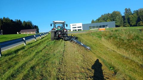 [4079-6403277-1.jpg]