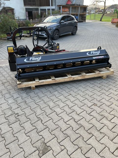 [4079-6403277-5.jpg]