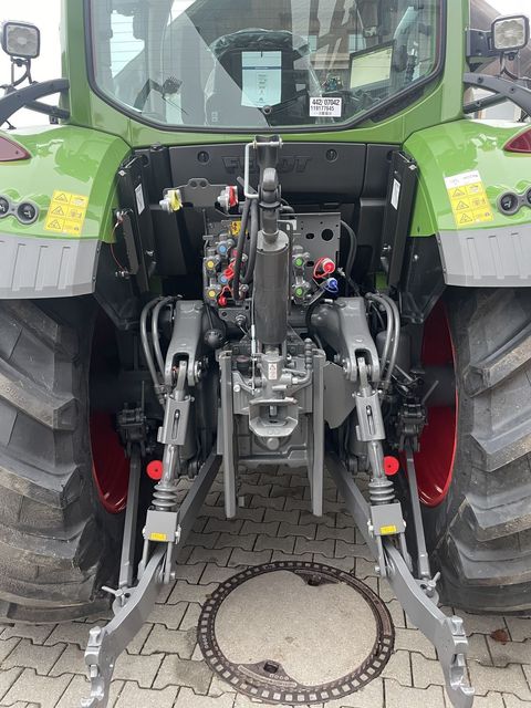 [4079-6534978-3.jpg]