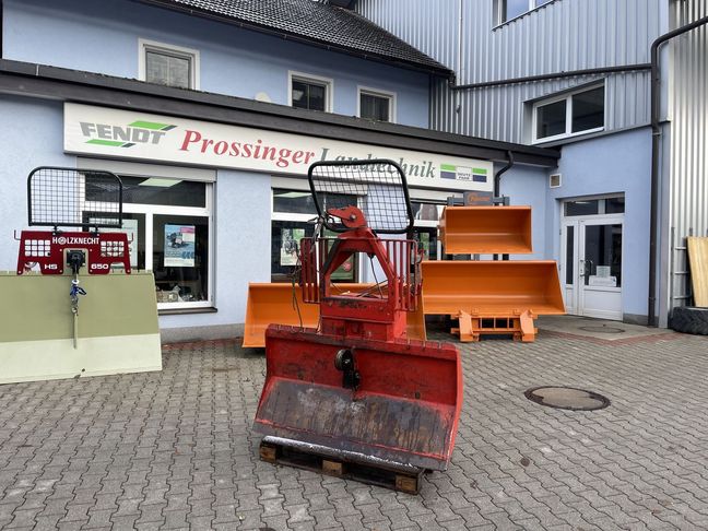 [4079-6572155-0_1.jpg]