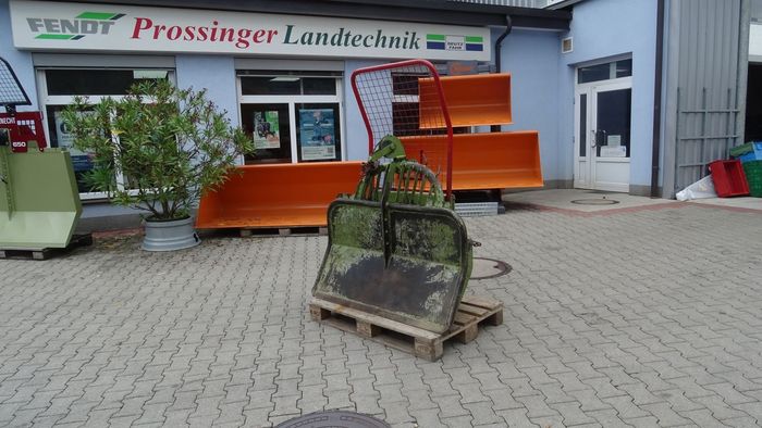 [4079-6586189-0_1.jpg]