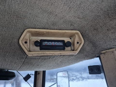 [4079-6638368-18.jpg]