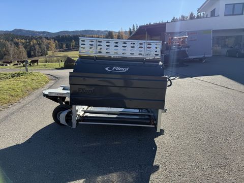 [4750-6406336-5.jpg]