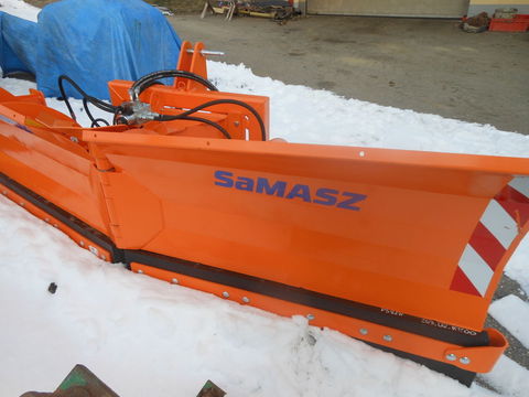 [5032-1485427-0.jpg]