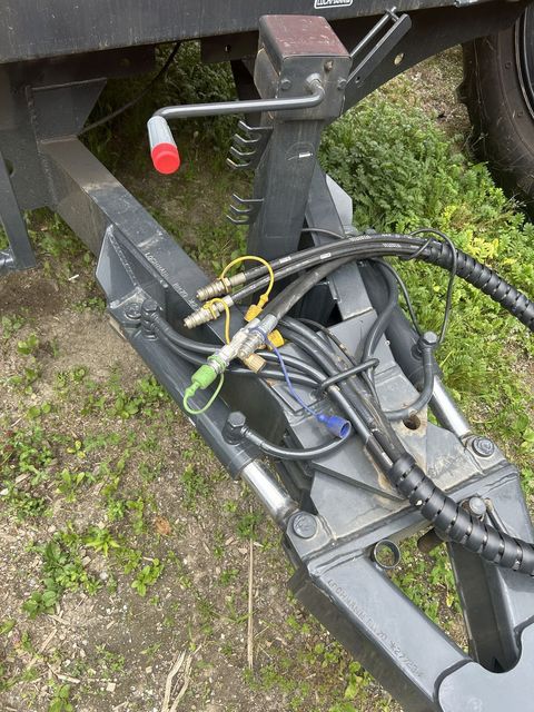 [5032-6047346-3.jpg]