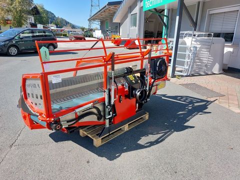 [5150-3827083-3.jpg]