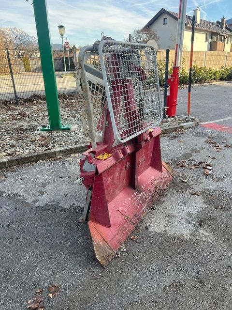 [6032-6597822-0.jpg]