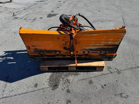 [6034-6474691-13.jpg]