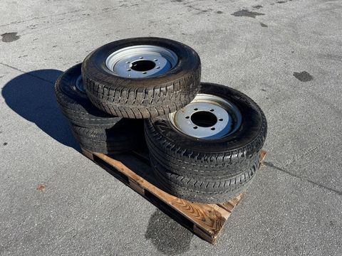 [6034-6474691-24.jpg]