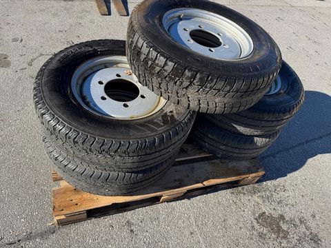 [6034-6474691-25.jpg]