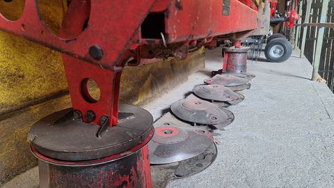 [6034-6474694-3.jpg]