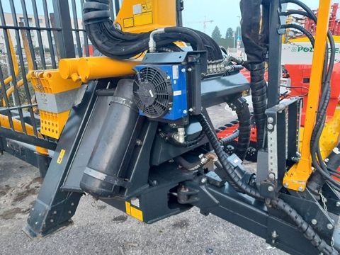 [6732-6484906-6.jpg]