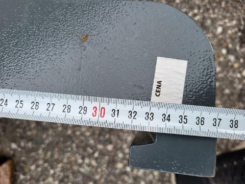 [6734-5899442-2.jpg]