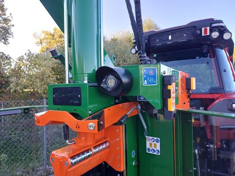 [6877-6326044-0.jpg]