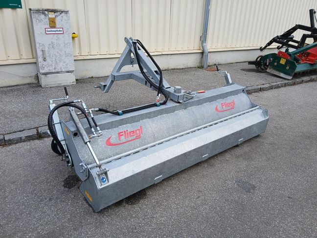 [6877-6458818-0_1.jpg]